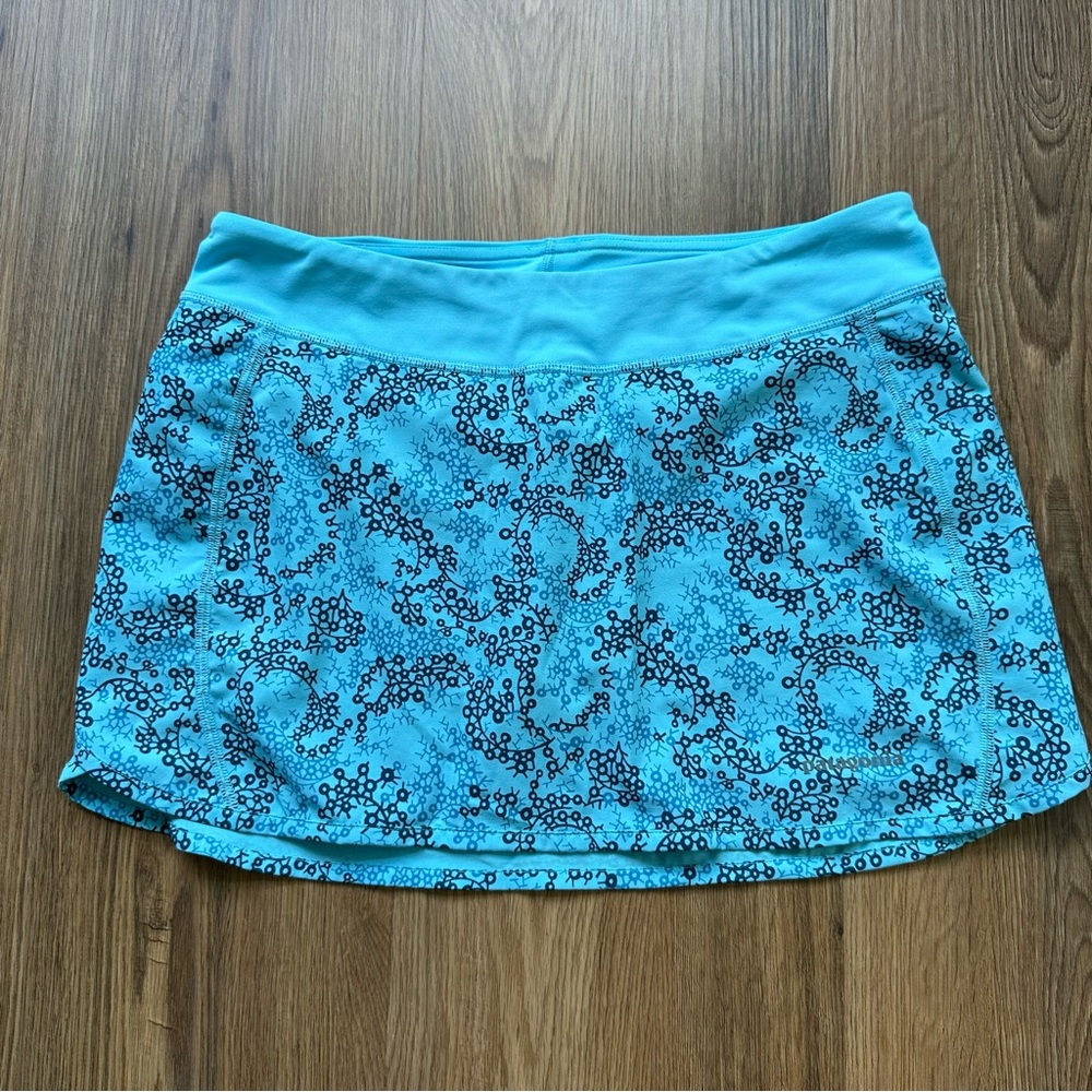 Patagonia Nine Trails Skirt Skort Womens Small Netta Print Blue Floral Pockets